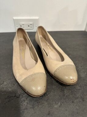 Salvatore Ferragamo Beige Cap-Toe Ballet Flats 6B